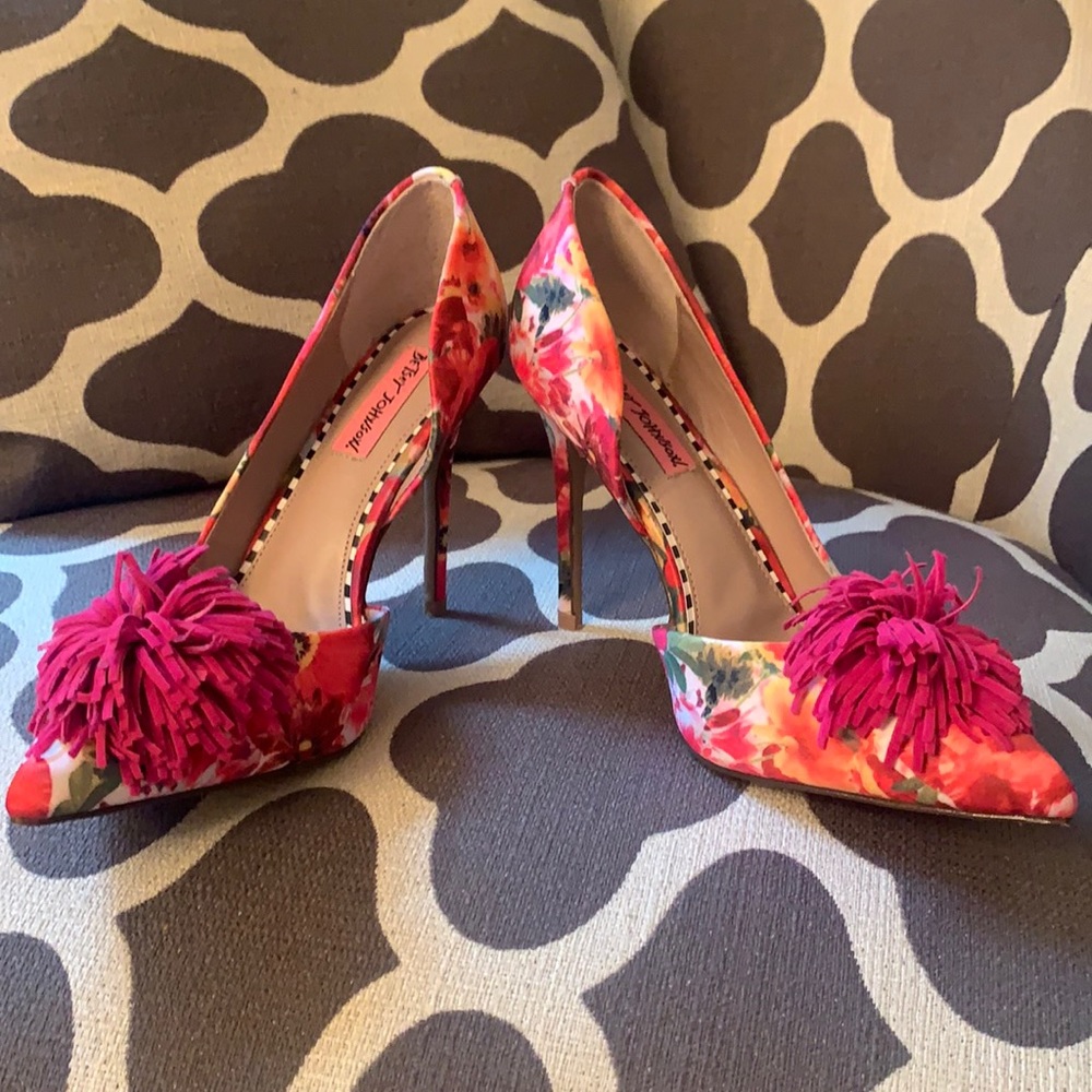Betsey Johnson Pom Pom heels